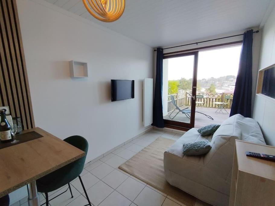 Studio Vue Mer - Plage De Trestraou Perros-Guirec Exterior photo