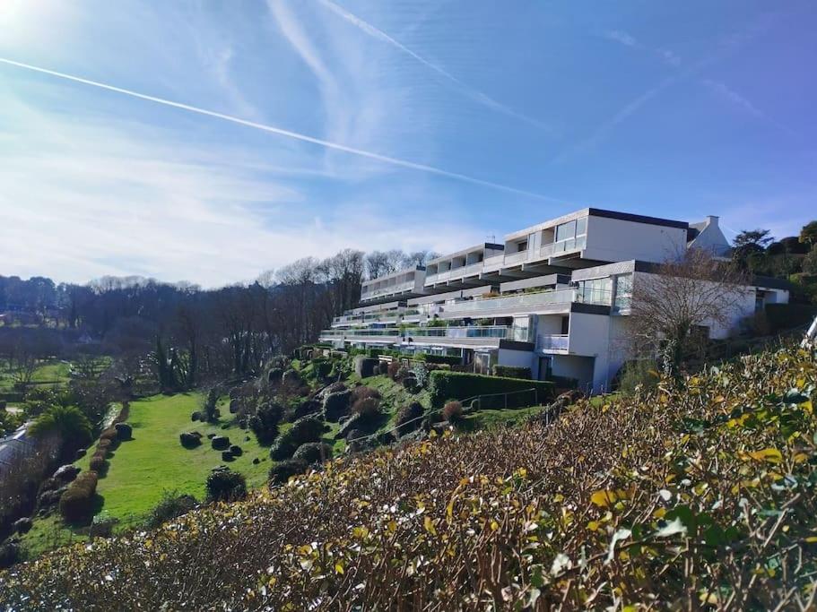 Studio Vue Mer - Plage De Trestraou Perros-Guirec Exterior photo