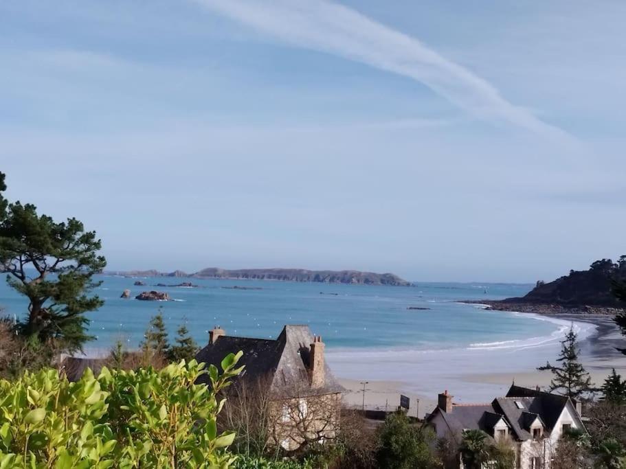 Studio Vue Mer - Plage De Trestraou Perros-Guirec Exterior photo