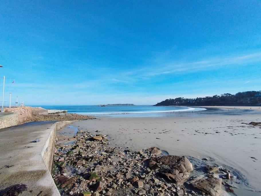 Studio Vue Mer - Plage De Trestraou Perros-Guirec Exterior photo
